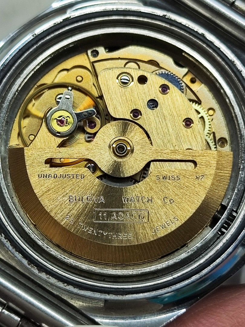Vintage watch services top