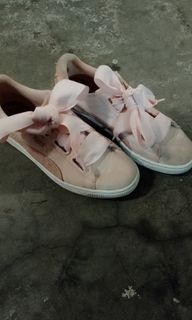 (Category: ) located in . Submitted by clearingoffnewpreloved (Listing ID 1327165271, Image 1). Description: .
