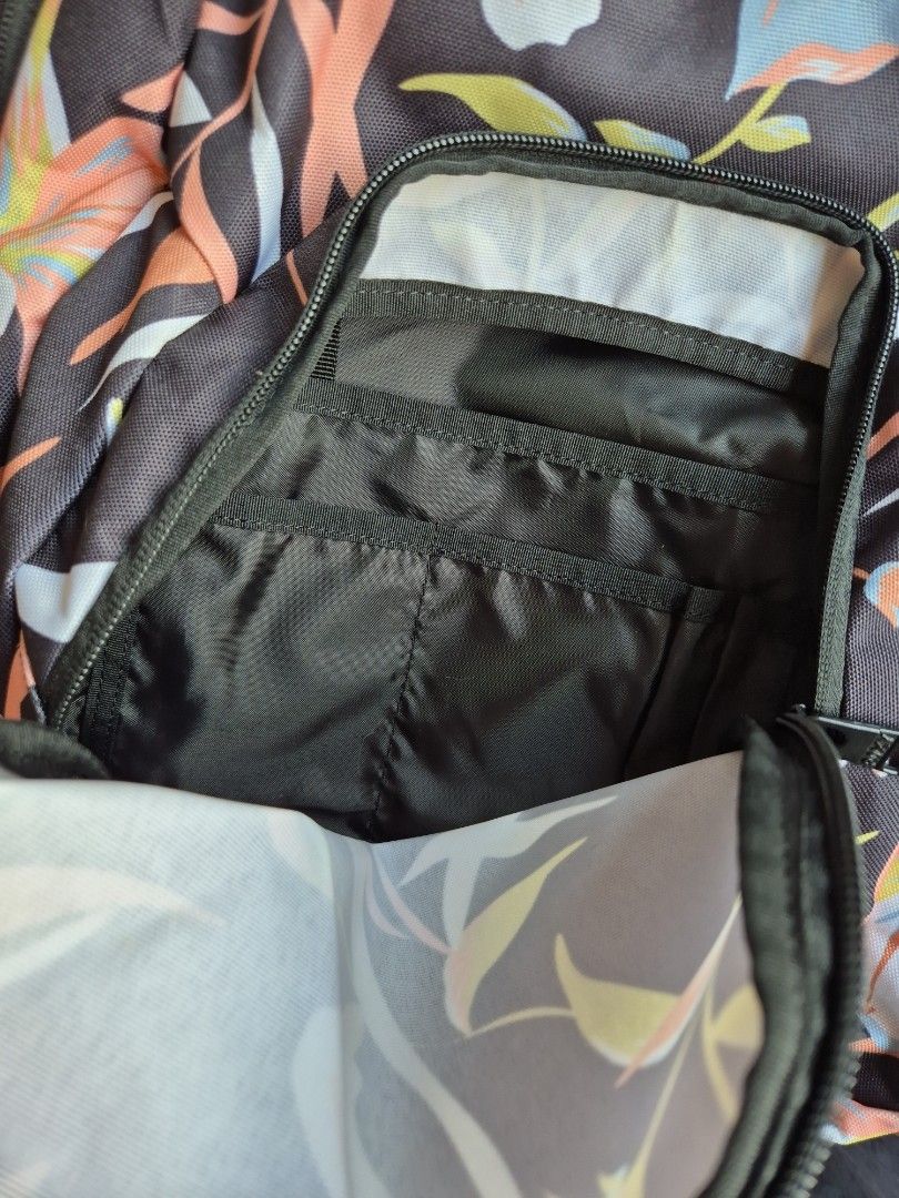 Roxy Backpack (Category: Backpacks) located in Singapore. Submitted by coolearth_.forest (Listing ID 1327077594, Image 3). Description: used a few times but looks food still as well maintained. alot of compartments. got 2 sides can put bottles & umbrella. got laptop compartment. can also hook keys on the key hook. a very good bag for someone with alot of stuff to lug around..