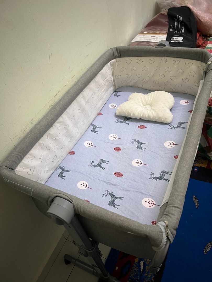 ROYAL KIDDY LONDON 3 IN 1 Night Angel Portable Bedside Baby Cot up to 20kg SWING BEDSIDE COT ADJUSTABLE. Free baby play gym Babies Kids Baby Nursery Kids Furniture