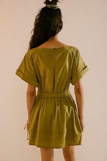 (Category: ) located in . Submitted by thesummerwardrobe (Listing ID 1326489551, Image 1). Description: .