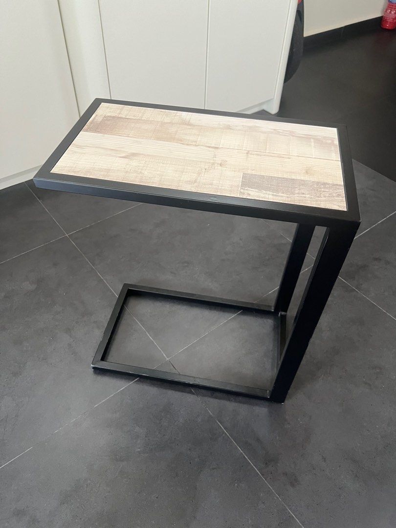 Side Table (Category: Tables & Sets) located in Singapore. Submitted by youmehuathuat (Listing ID 1327197668, Image 3). Description: .