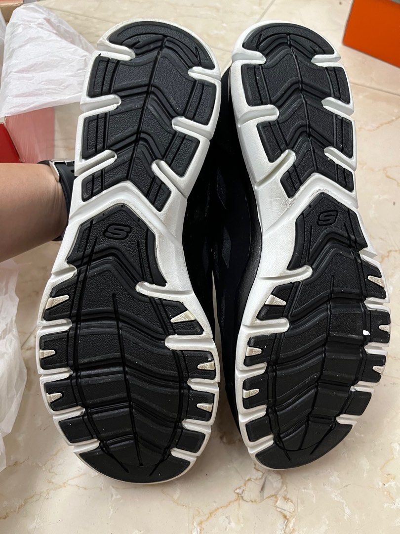 Skechers divine bloom shop