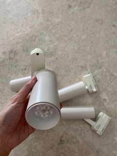 (Category: ) located in . Submitted by wen0801 (Listing ID 1327080475, Image 1). Description: .