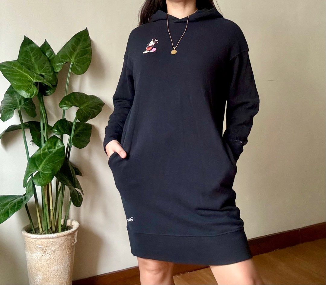 Uniqlo mickey sweater dress outlet