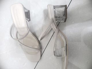由 greyduck19 (刊登 ID 1327285051，圖片 1) 提交，位於 的 (類別：)，說明：。