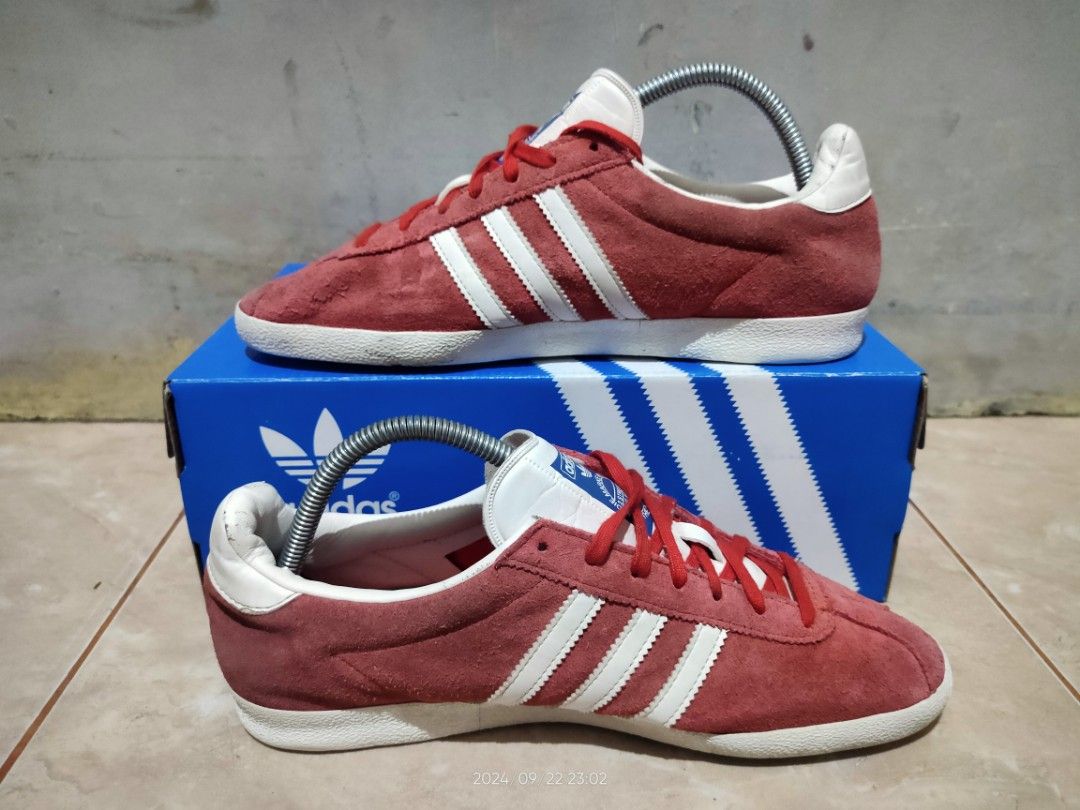 ADIDAS GAZELLE OG FV7778 Size 40 Second Fesyen Pria Sepatu Sneakers di Carousell