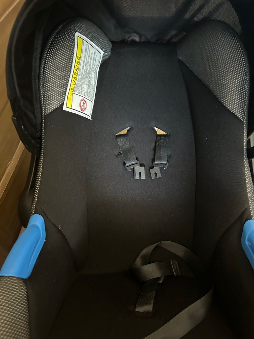 Baby Car Seat (Category: Car Seats) located in Binan City. Submitted by carol2829 (Listing ID 1327234325, Image 2). Description: Bought in Landmark for 3k and selling half the price. It is slightly used and with infant seat..