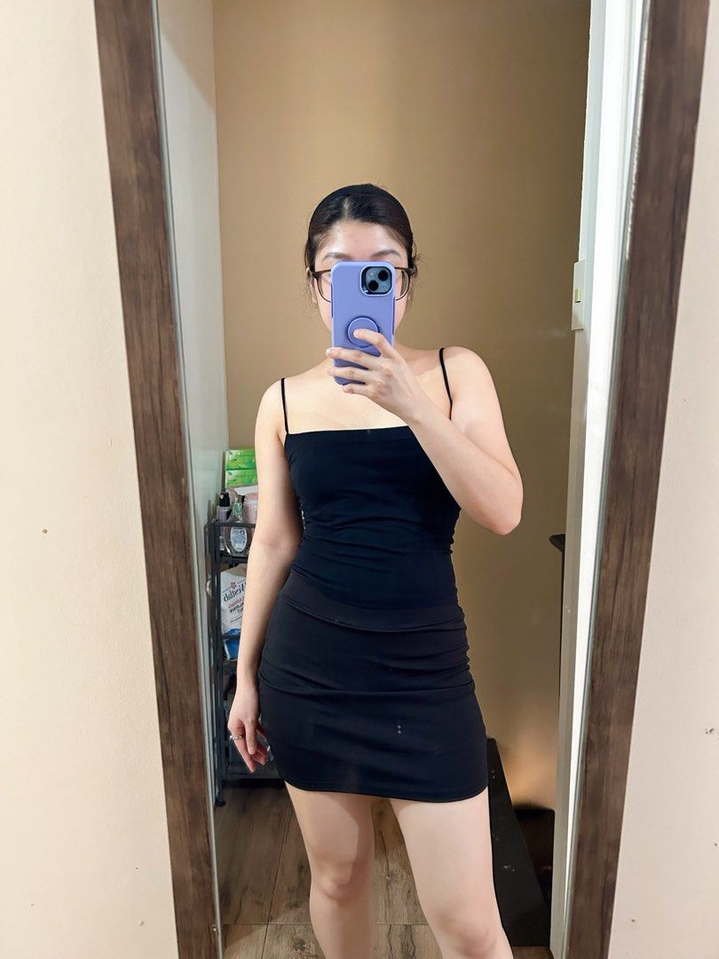 Black Skirt with Inner Shorts (Category: Skirts) located in Cabanatuan. Submitted by randomvintagemerch (Listing ID 1327243506, Image 1). Description: Black Skirt with Inner Shorts🖤 stretchy, bodycon, fitted thick material similar to skater skirt fits 22-28 inches MOP: gcash MOD: j&t.