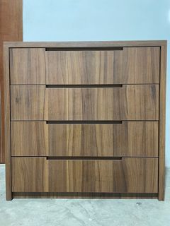 (Category: ) located in . Submitted by weiqit97 (Listing ID 1327232540, Image 1). Description: .