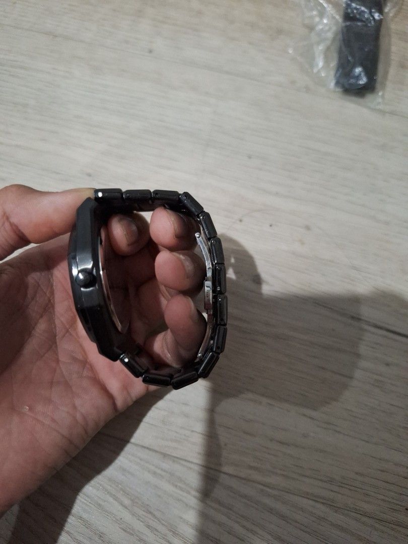 Calithe Ace Watch (Category: Watches) located in Singapore. Submitted by assatfishing (Listing ID 1327316247, Image 2). Description: I bought it with my birthday money thinking it would be useful but it isnt anymore for me.used less than 10 times.