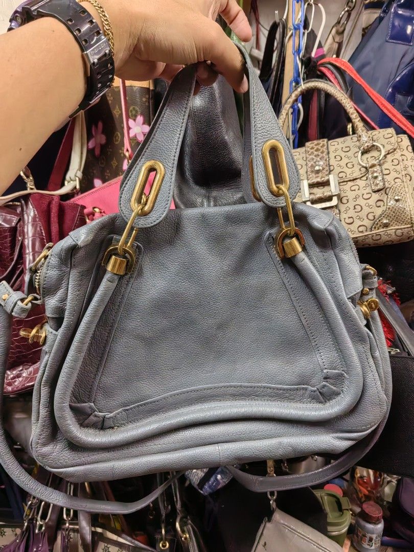 CHLOE PARATY (Category: Luxury Bags & Wallets) located in Davao. Submitted by daneyvintage (Listing ID 1327341333, Image 2). Description: .