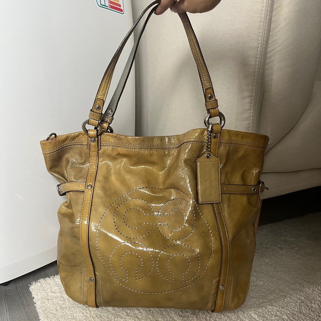 Coach Audrey tote Shoulder Bag Women s Fashion Bags Wallets Shoulder Bags on Carousell