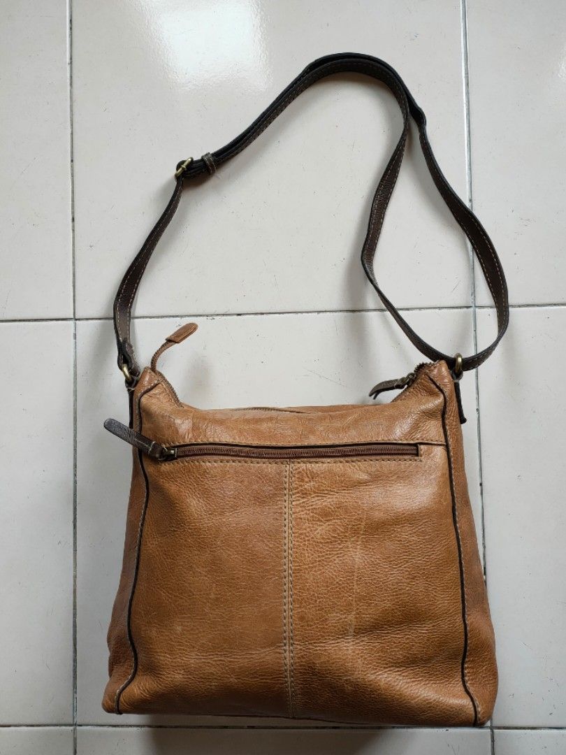 Colorado Leather Sling Bag Women s Fashion Bags Wallets Cross body Bags on Carousell