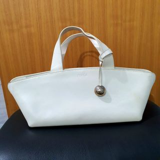 (Kategori: ) berada di . Dikirim oleh vvinie (ID iklan 1327330920, Gambar 1). Deskripsi: .