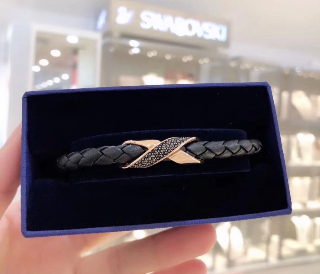 Genuine Swarovski men s bracelet classic black braided hand rope 5115156 5159648 Promotion Discount 5day Bubble Wrap Protect