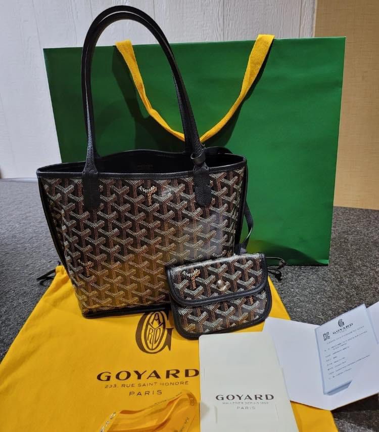 goyard mini anjou (Category: Luxury Bags & Wallets) located in Quezon City. Submitted by slluxury_ph (Listing ID 1327299711, Image 1). Description: like new condition complete.