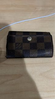 (Category: ) located in . Submitted by skyez (Listing ID 1327367044, Image 1). Description: .