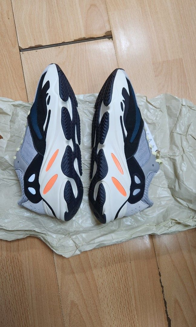 Legit Yeezy Wave Boost MENS SIZE US 7) ADIDAS YEEZY BOOST 700 WAVE