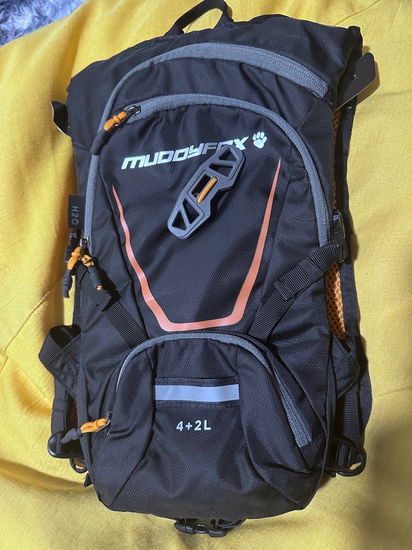 Muddyfox 4 backpack Men s Fashion Bags Backpacks on Carousell