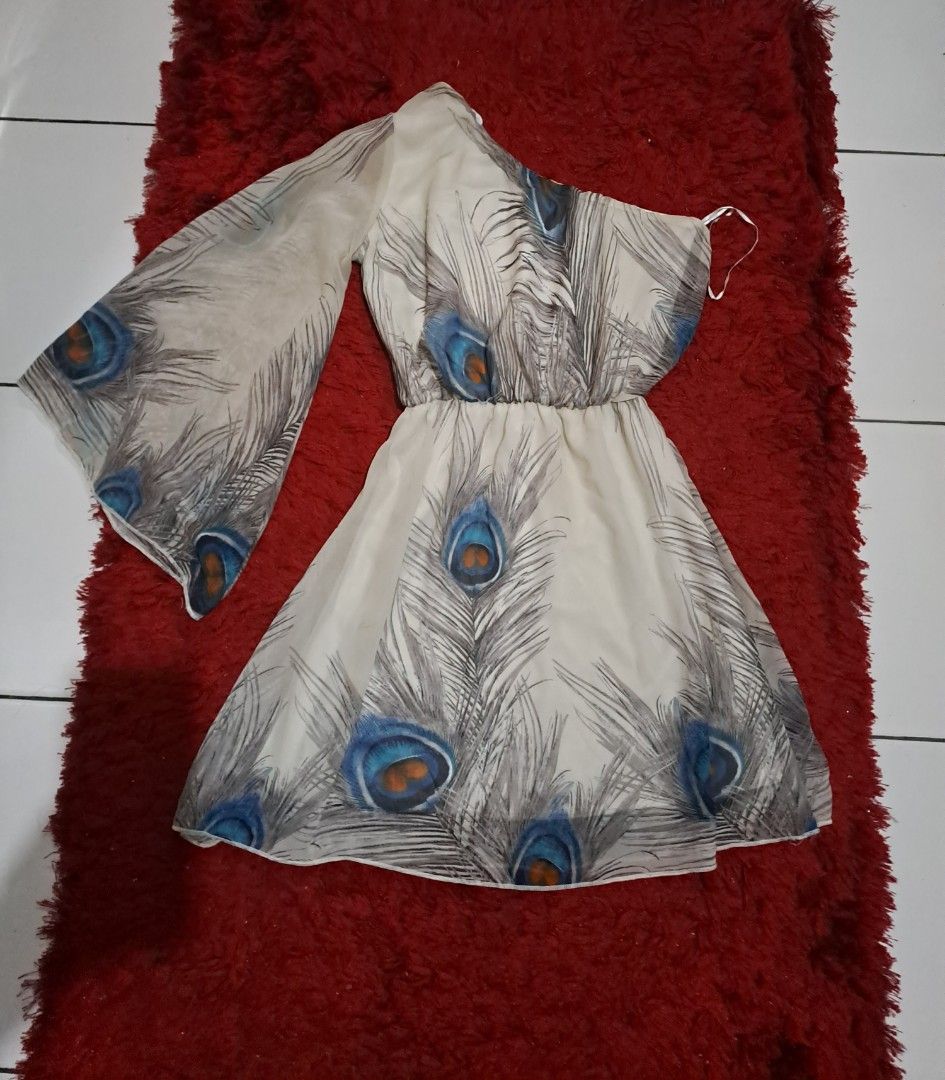 NEW LOOK PEACOCK FEATHER PRINT ONE SLEEVE ASYMMETRIC MINI DRESS