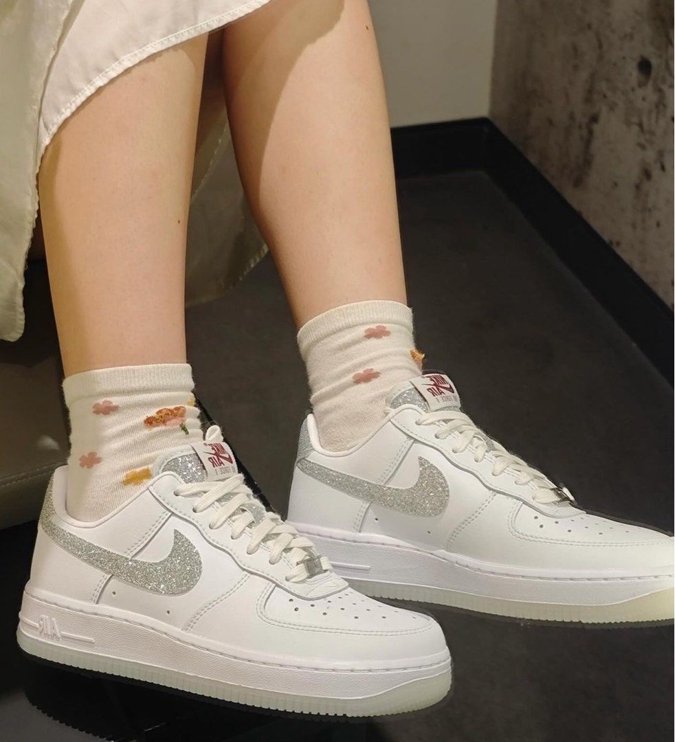 Nike air force glitter tick deals