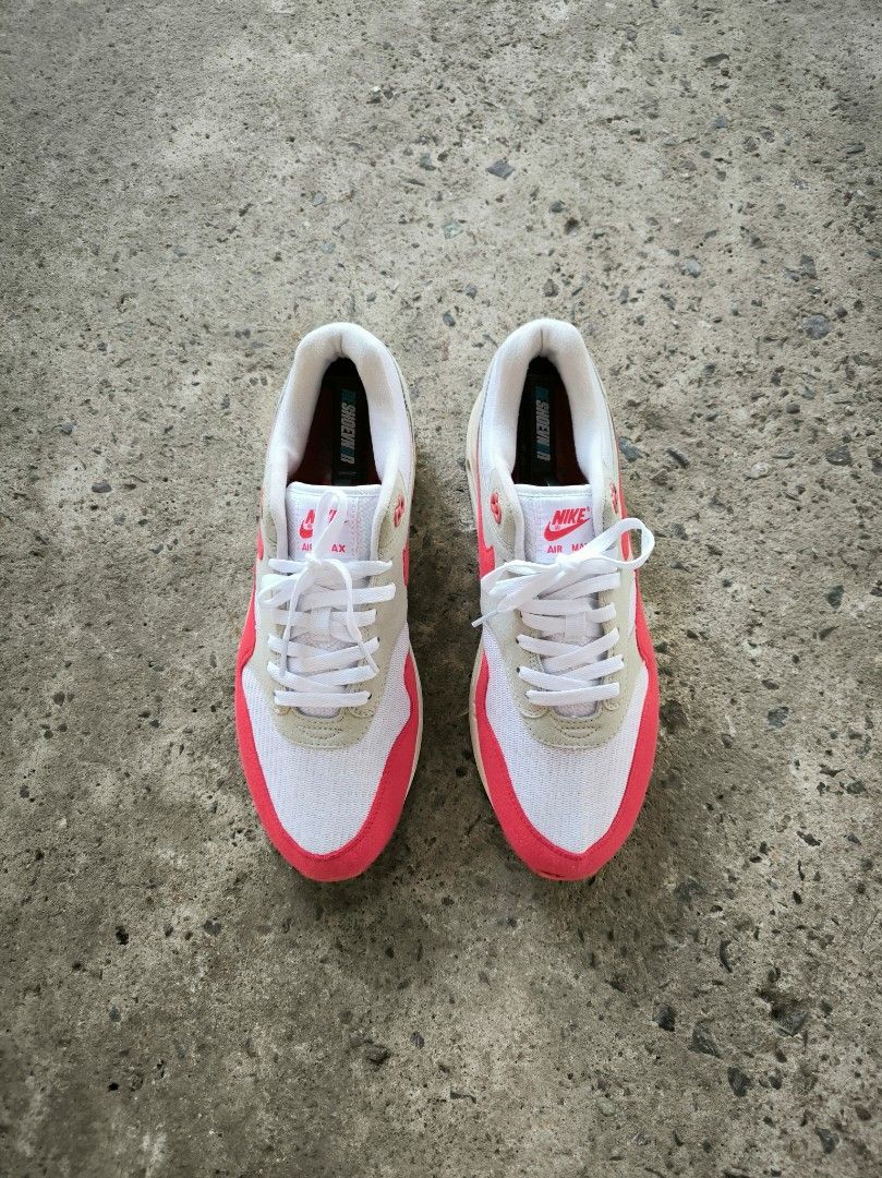 Nike Air Max 1 Red Anniversary (Category: Sneakers) located in Quezon City. Submitted by slram (Listing ID 1239093981, Image 1). Description: 🔵 OG Air Max 1 White, Grey, Red - Size 11us - UA Pair - Semi High Tier batch - Used 5x pwede sa maarte ₱2,500 plus sf (slightly negotiable) 📸Colour / Image Disclaimer ... Despite every effort to provide accurate images of each product's colour, actual colours may vary slightly, .. 📸 Model & actual photos