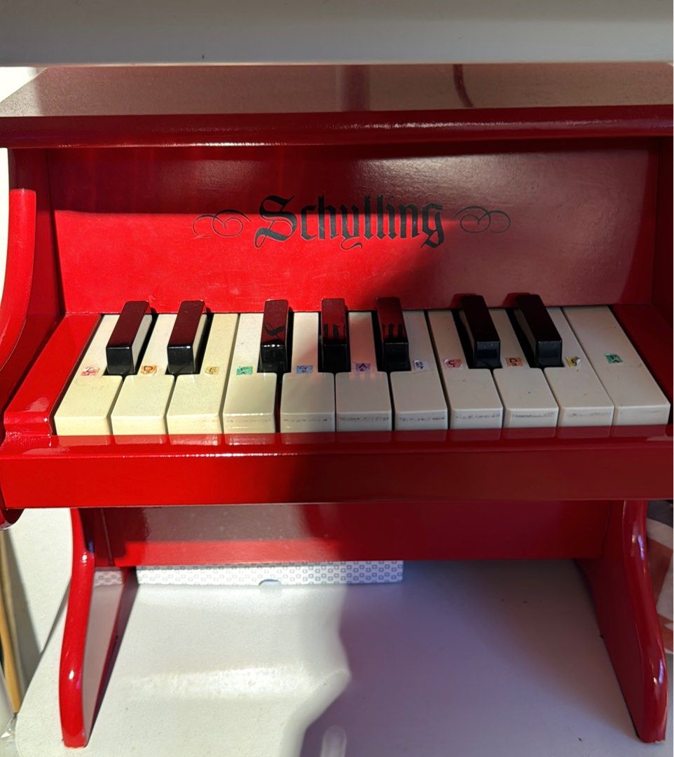 Schylling mini red piano outlet