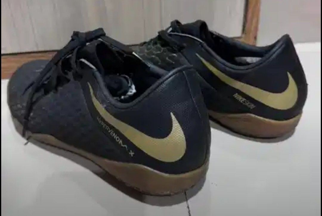 Sepatu Futsal Nike hypervenom X