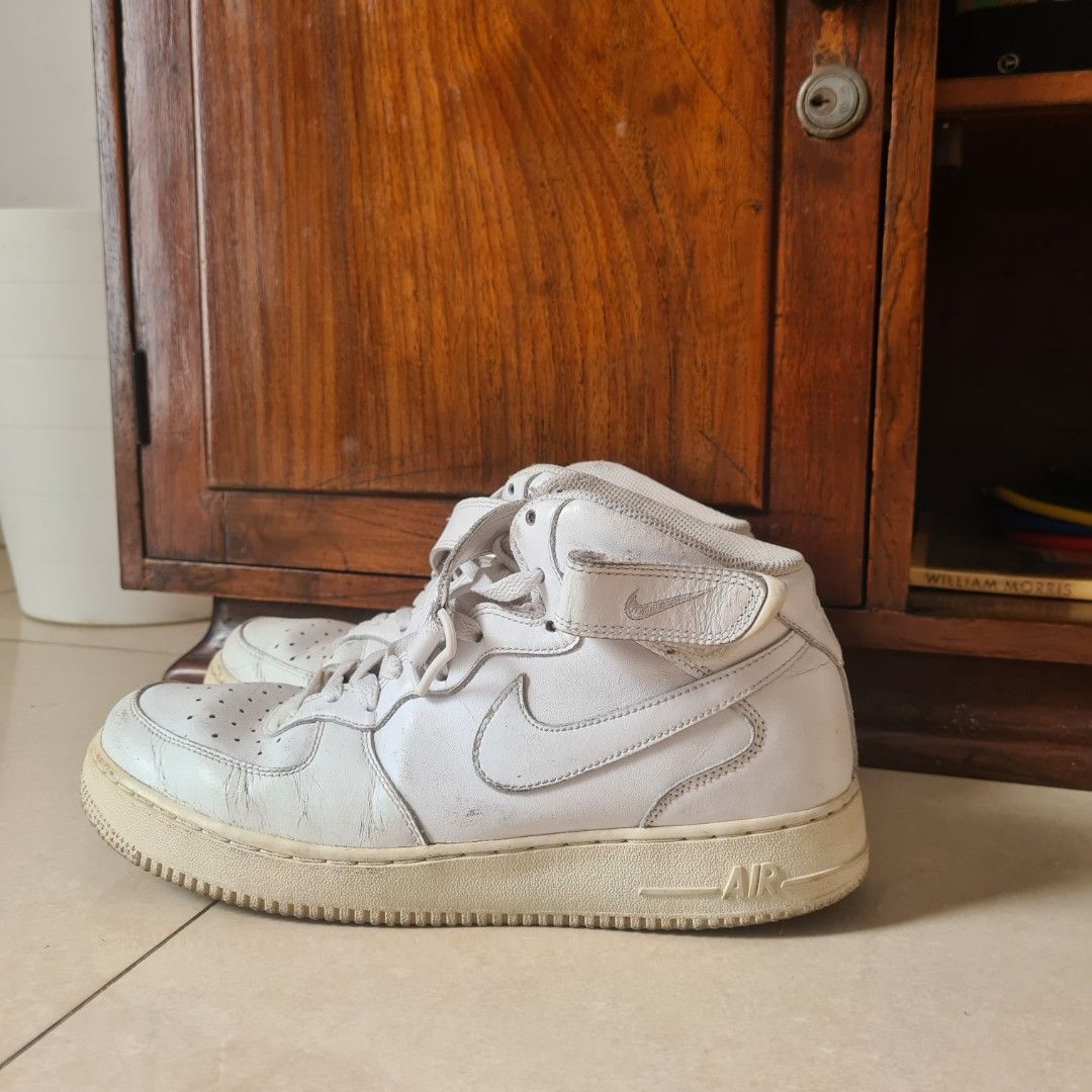 Sepatu nike air force mid triple white size 43 (insole white  sneakers shoes