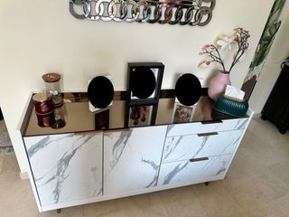 (Category: ) located in . Submitted by ismn17 (Listing ID 1327359475, Image 1). Description: .