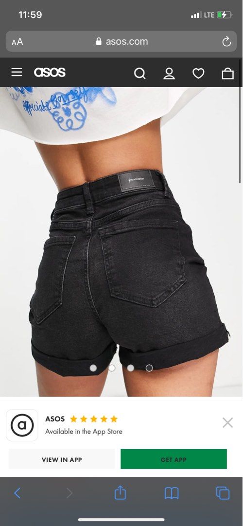 Stradivarius Black Mom Jeans Shorts (Category: Shorts) located in Caloocan City. Submitted by stargy4l (Listing ID 1327362639, Image 1). Description: .
