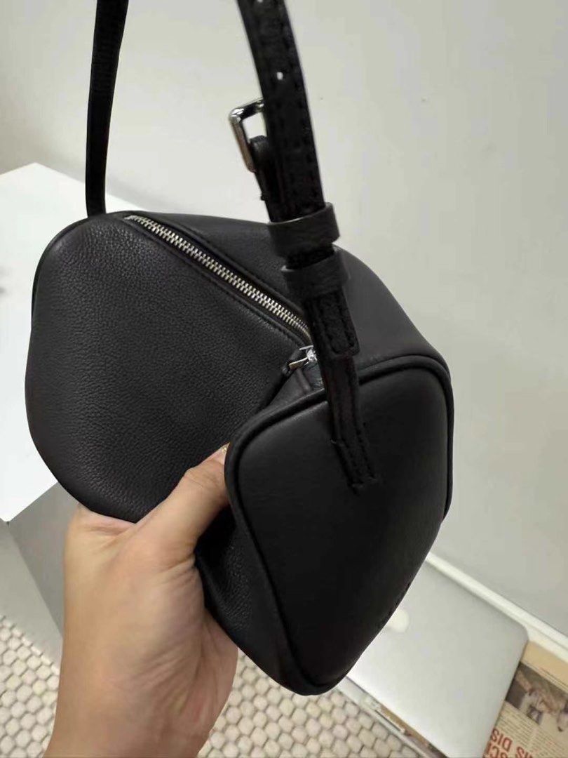 ハンドバッグ The Row Black Leather Round 90 S Handbag The Row | Round 90's black leather bag | Savannahs