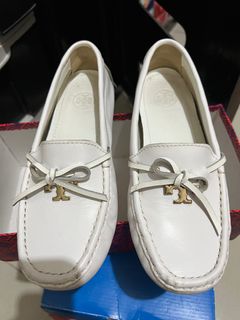 (Category: ) located in . Submitted by thriftzone (Listing ID 1327318349, Image 1). Description: .