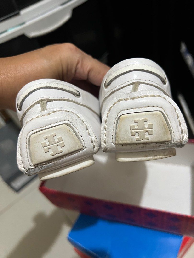 Tory burch loafers (Category: Loafers) located in Lucena. Submitted by thriftzone (Listing ID 1327318349, Image 3). Description: Tory burch loafers .