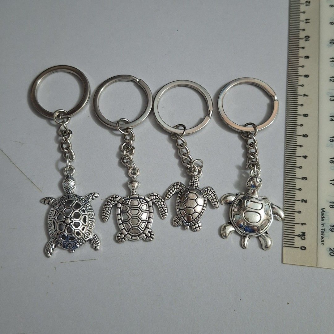 Turtle keychains (Category: Other Stationery & Craft) located in Singapore. Submitted by t.toxin (Listing ID 1327329437, Image 2). Description: selfcollect at 650290 or normal mail +2 1 for $3, can nego for fast deal or if get >1.