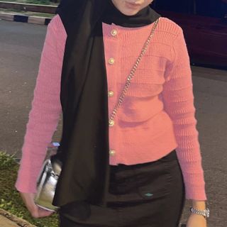 (Category: ) located in . Submitted by prelovedbyfatini (Listing ID 1327314327, Image 1). Description: .