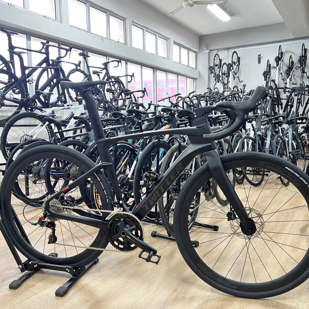 Twitter carbon fiber road bike R10 2024 model fully internal cable routing racing bicycle