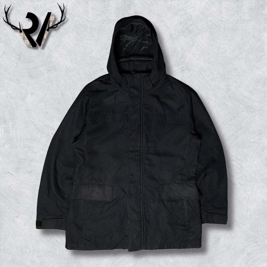 Jaket waterproof uniqlo sale
