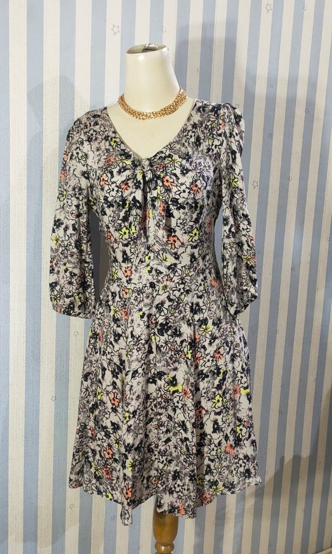 VALLEY GIRL PREMIUM DRESS, Fesyen Wanita, Pakaian Wanita, Gaun