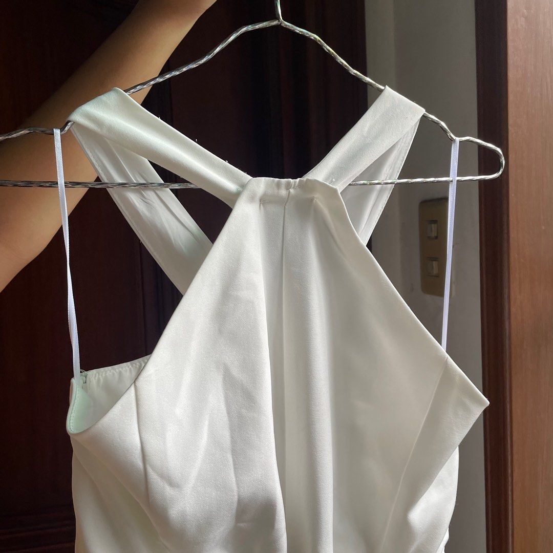White Pantsuit (Category: Jumpsuits) located in Quezon City. Submitted by quackstack (Listing ID 1327273148, Image 2). Description: .