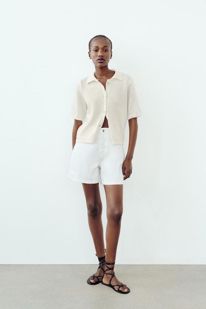 Zara mom shorts white denim shorts Zara highwaist shorts 5 pocket highwaisted mom shorts Size US 8 waist 30 31 inches Women s Fashion Bottoms Shorts on Carousell