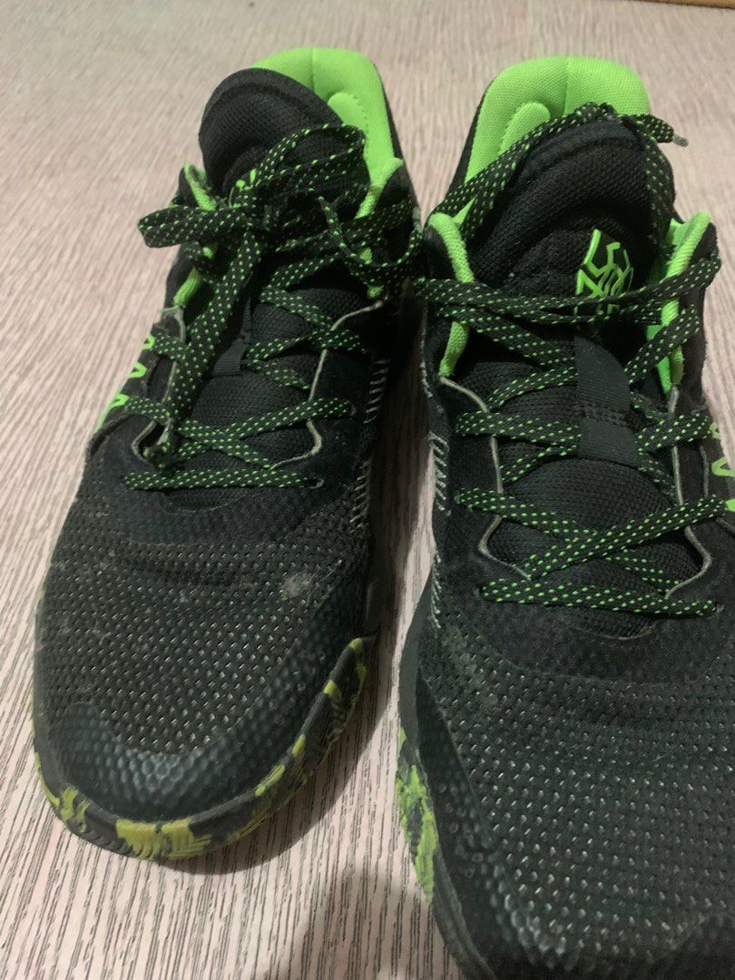 Adidas Don Issue #1 (Donovan Mitchell) (Category: Sneakers) located in Makati City. Submitted by lexlex1819 (Listing ID 1327495650, Image 2). Description: Still playable indoors and outdoors, only issue is the .