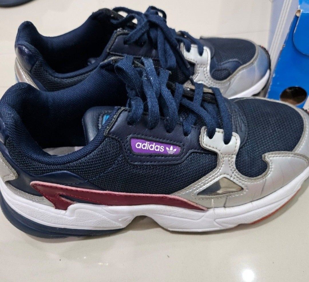 Adidas Falcon x Kylie Jenner Size 38
