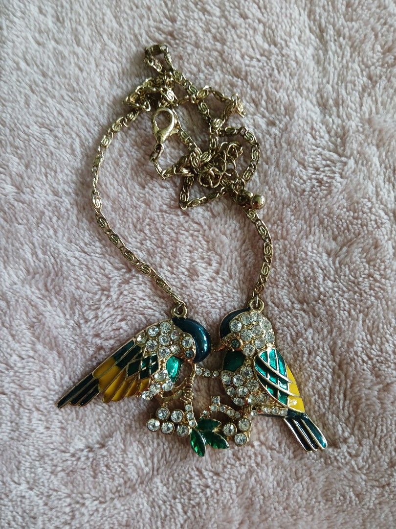Betsey johnson bird necklace top