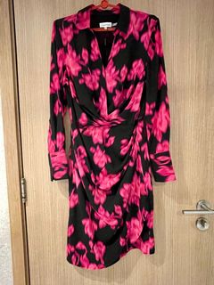 (Category: ) located in . Submitted by shopperxox (Listing ID 1327421341, Image 1). Description: .