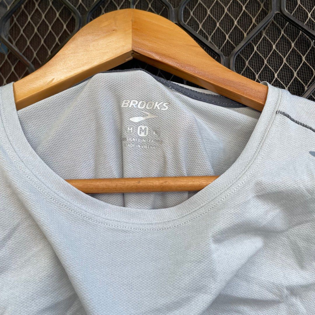 brooks ghost running shirt Men s Fashion Activewear on Carousell