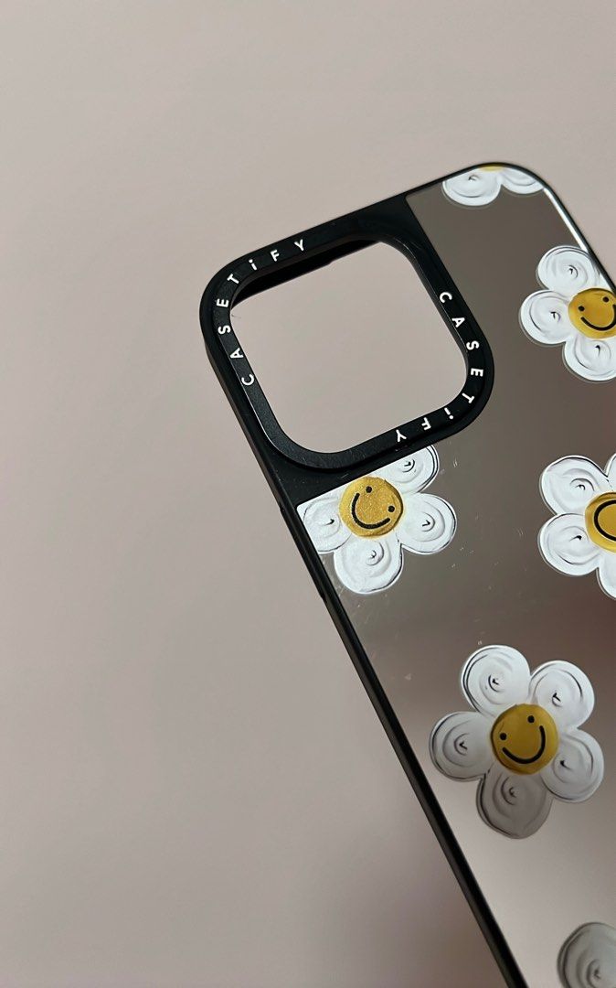 包平郵 Casetify iphone 13 pro daisy 鏡面mirror 磁吸case, 手提電話, 電話及其他裝置配件, 手機套及手機殻
