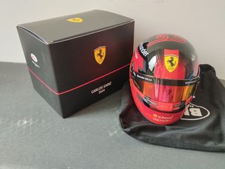 (Category: ) located in . Submitted by f1model-cars-helmets (Listing ID 1303851100, Image 1). Description: .