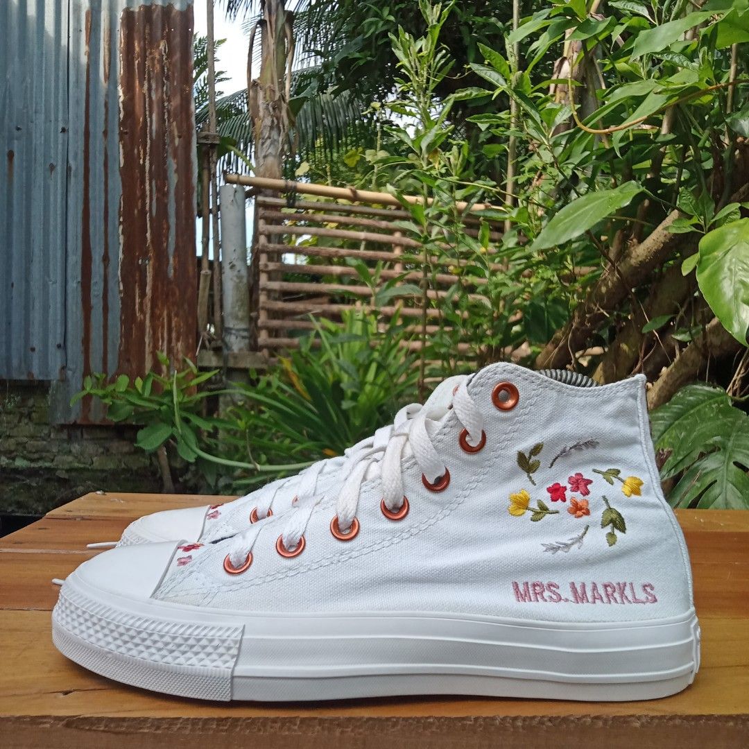 Converse all Star embroidered 38 5 Fesyen Wanita Sepatu di Carousell